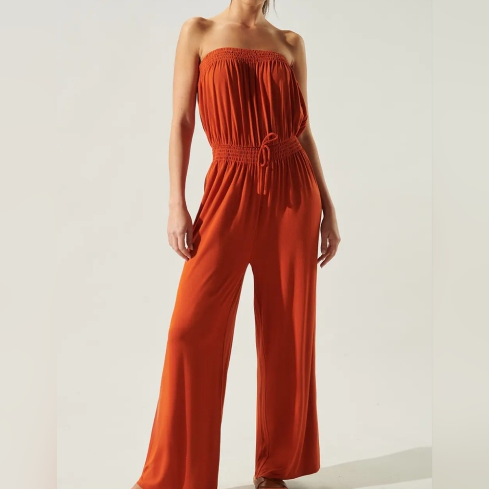 #303 🛑S,L  BOHO, CHIC, SEXY Ayanna Tube Wide Leg Jumpsuit
